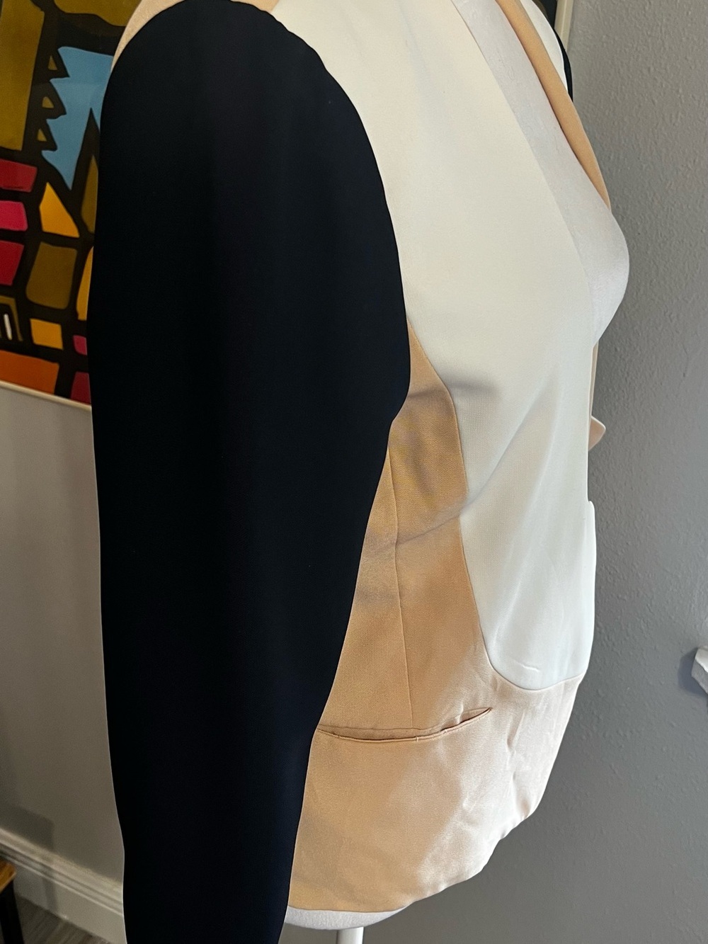 DIANE VON FURSTENBERG DVF
Colorblock Feriha Blazer 10 Navy Tan
Cream - Picture 7 of 13